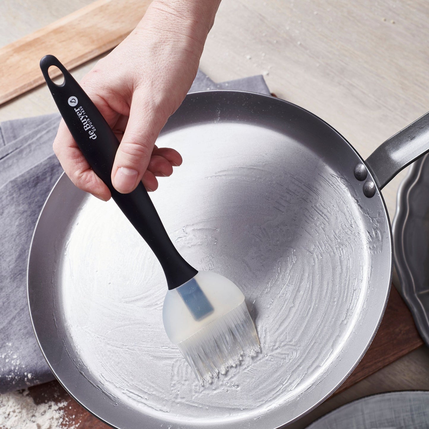 MINERAL B Carbon Steel Crepe & Tortilla Pan 10.25"