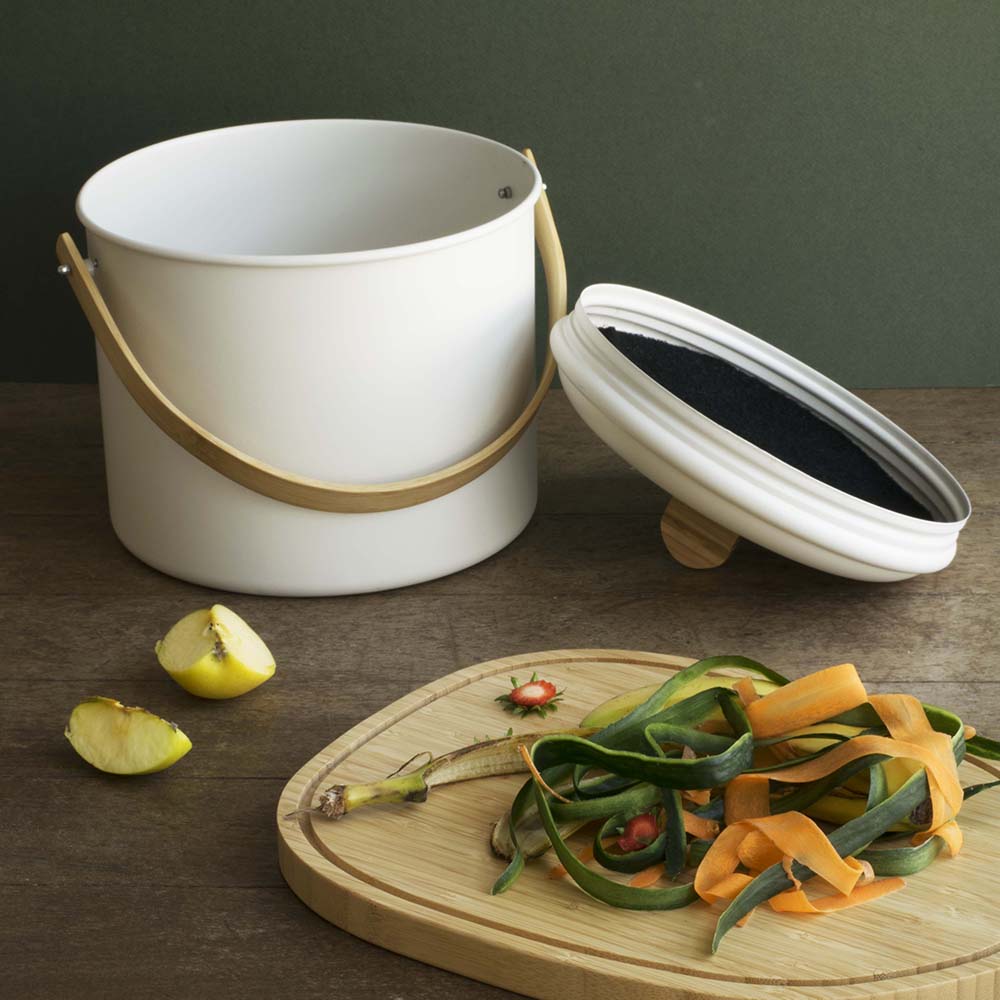 Compost Bin with Charcoal Filter