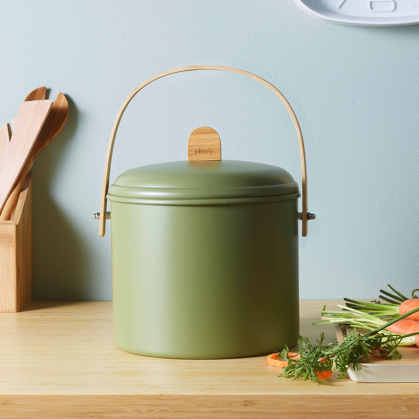 Compost Bin with Charcoal Filter 7Qt.