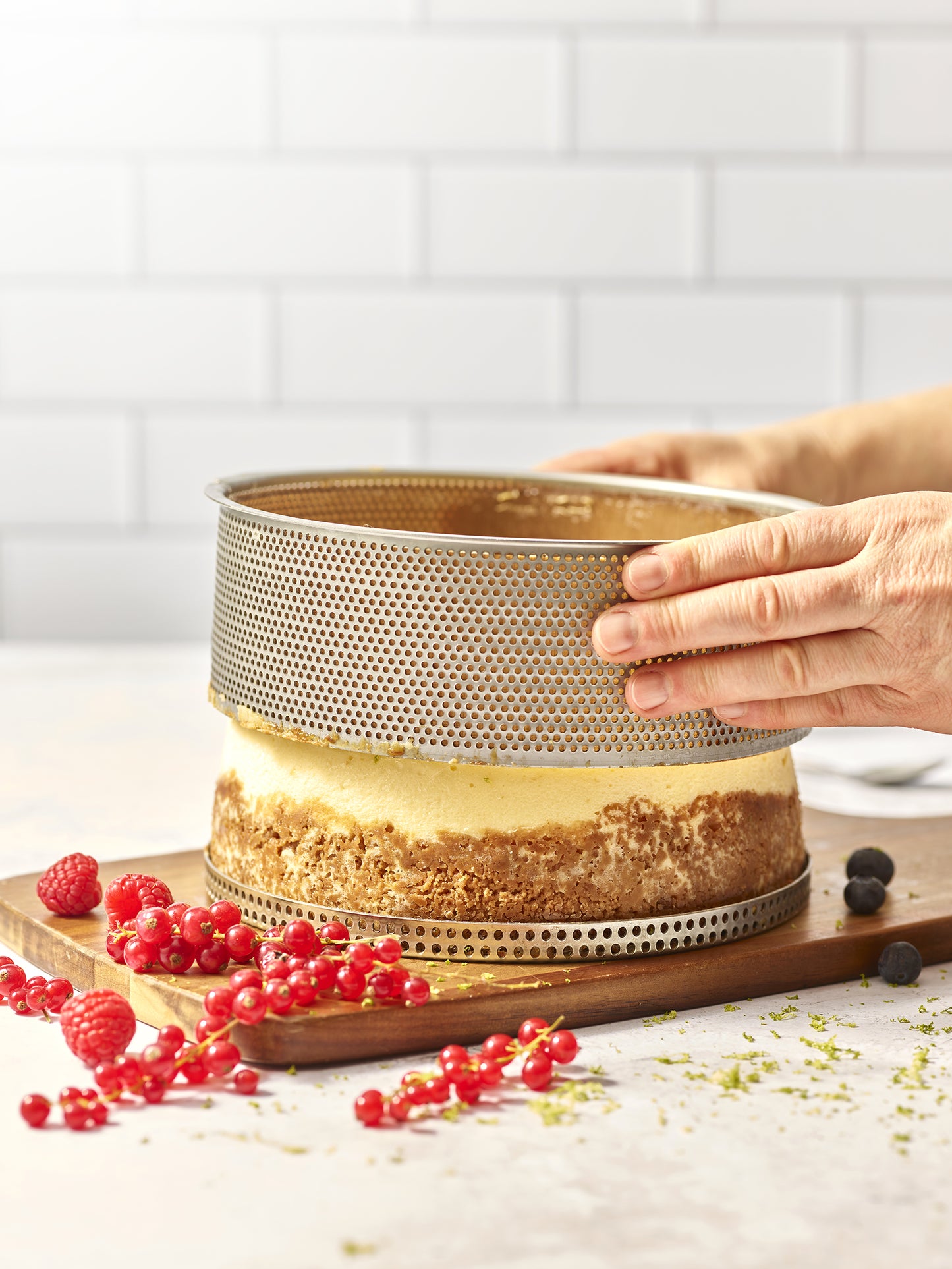 Stainless Steel Perforated Cheesecake Mold With Removable Base