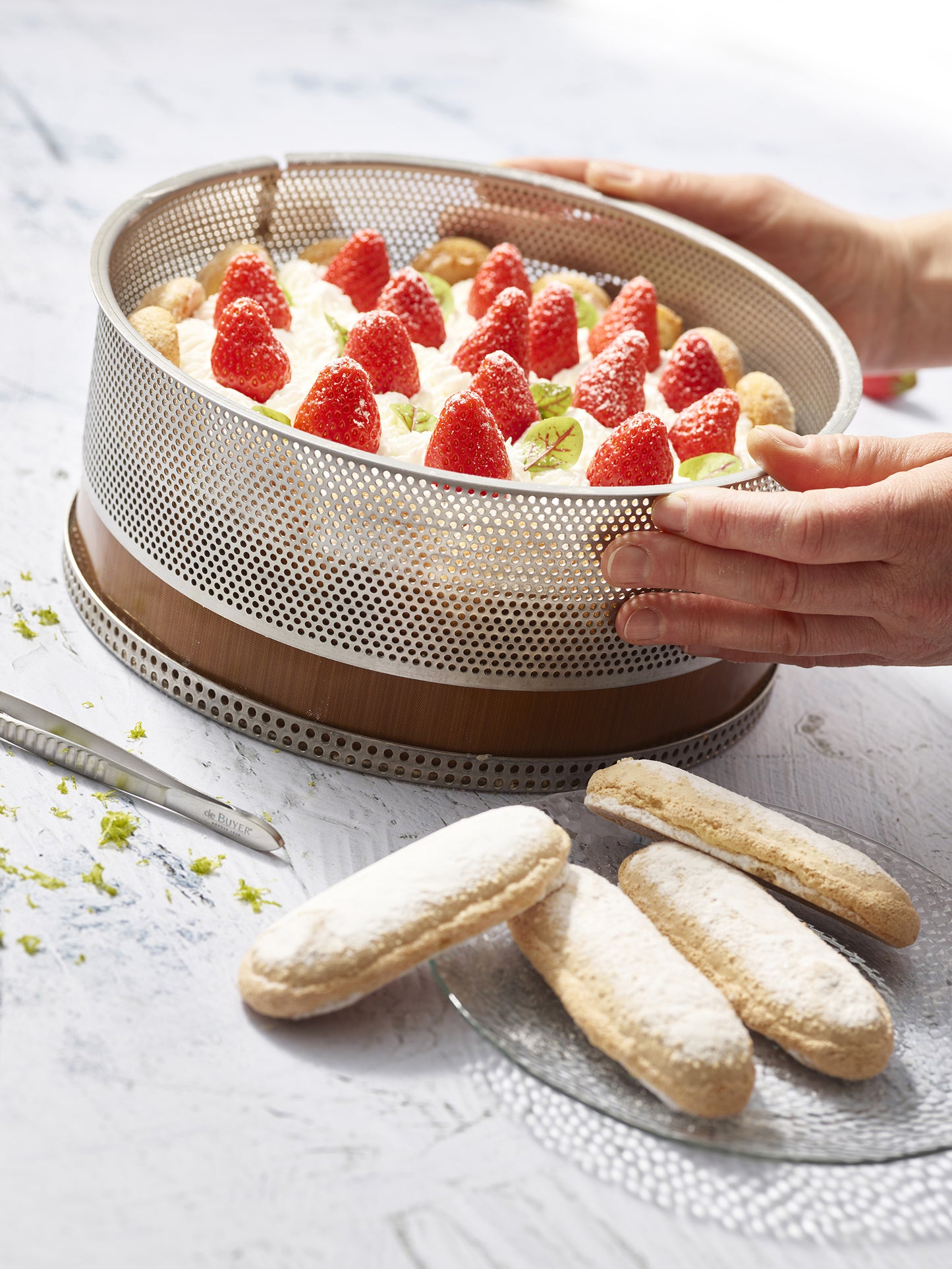 Stainless Steel Perforated Cheesecake Mold With Removable Base