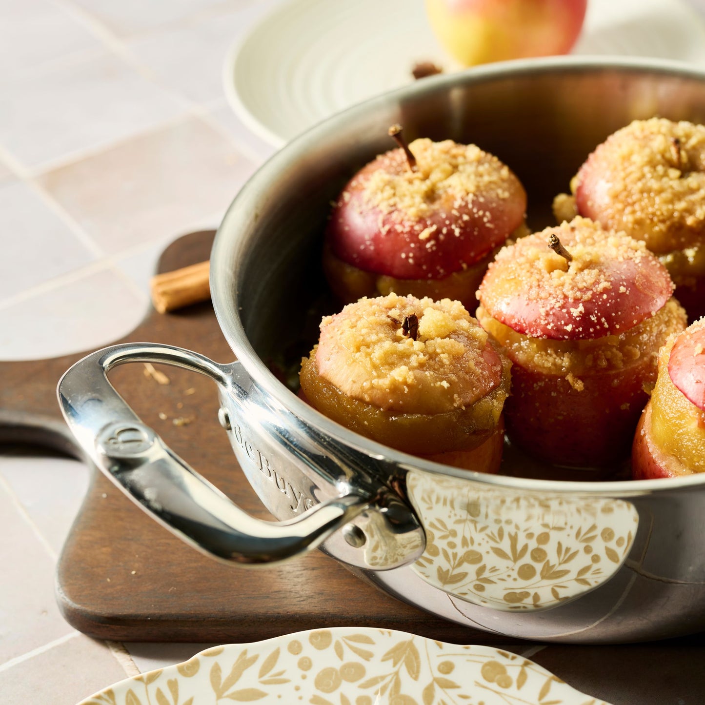 AFFINITY 5-Ply Stainless Steel Rondeau with Lid