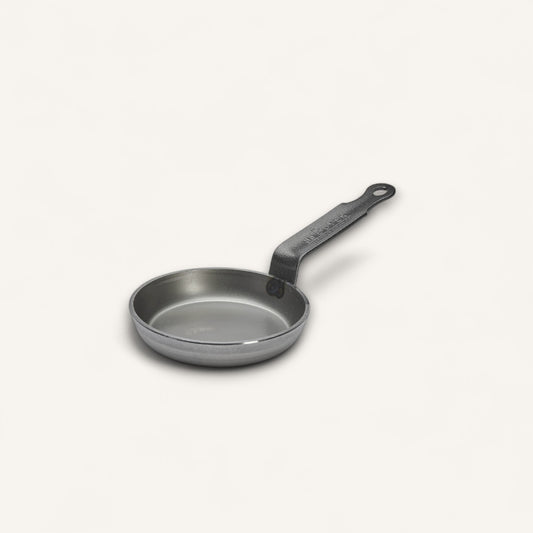 CARBONE PLUS Carbon Steel Egg & Pancake Pan